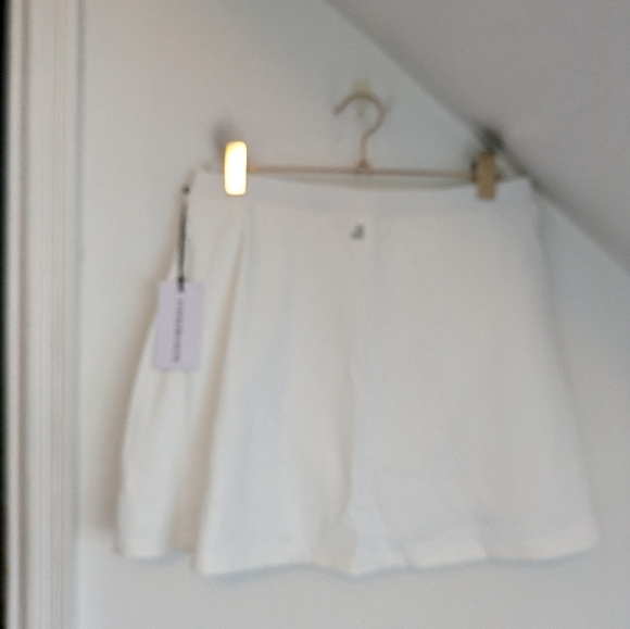 WEWOREWHAT Optic White Pull-on Built-Shorts Active Tennis Skort NEW Size M - Picture 8 of 9